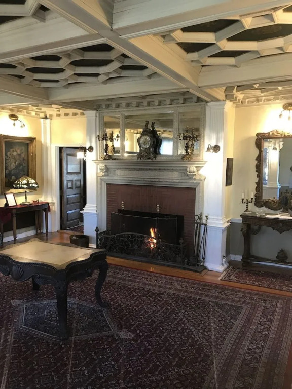 Edgewood Manor