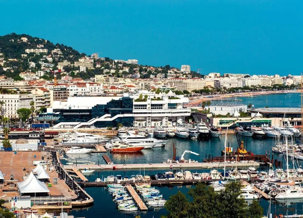 Welcome to Cannes - Jaurès Home