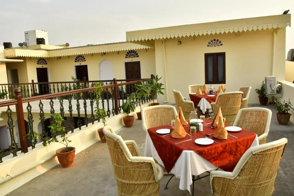 Mahal Khandela-A Heritage Hotel In Jaipur City Center