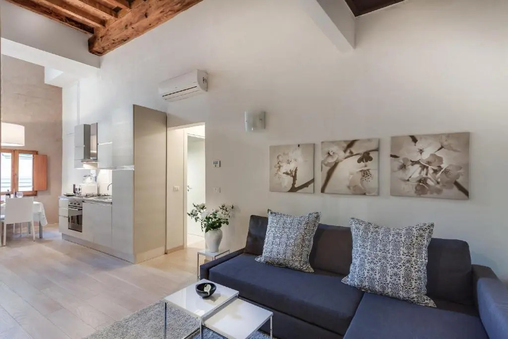 Uffizi-Ponte Vecchio Apartment
