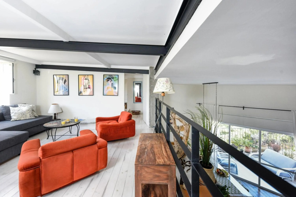 Captivating Apartment With Balcony and Roof Top by Sea N' Rent