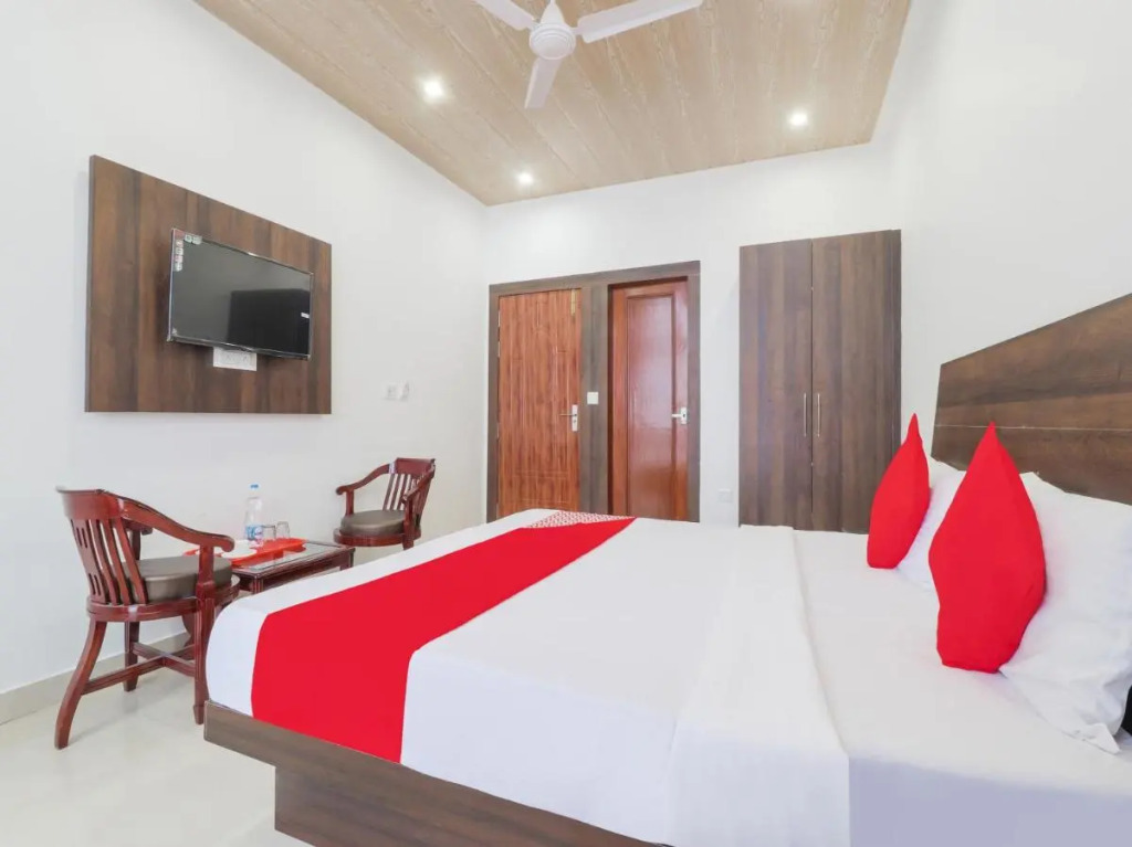 Fabexpress Kalsia Home Stay