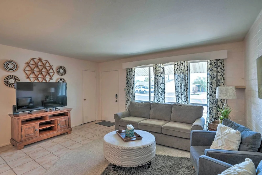 Golf Course & Pool Access: Quaint Sun City Home
