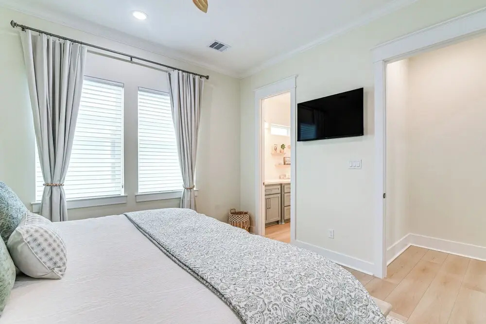 Walk to Beach: Galveston Gem w/ Pool Access