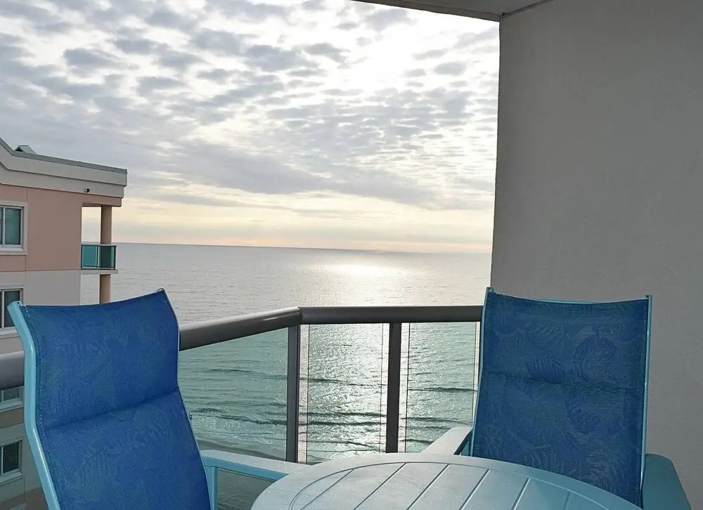 Bluewater Keyes Ph9 2 Bedroom Condo by Redawning, North Myrtle Beach
