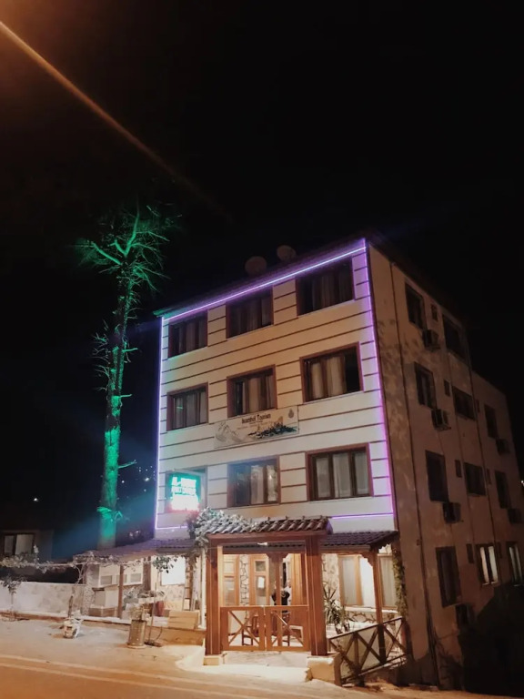 Al-Hayat Otel