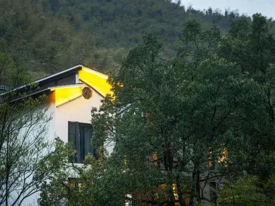 Yinlin · Moganshan Mid-Levels Beauty Hotel