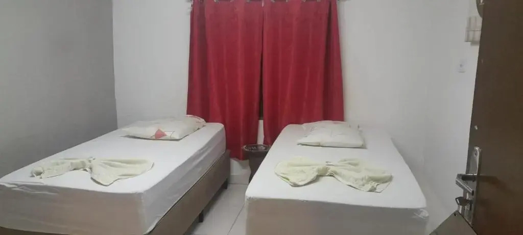 GOLDEN ROSE HOTEL