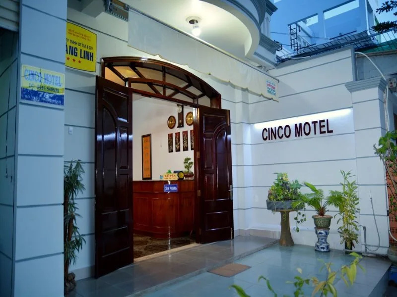 Cinco Motel
