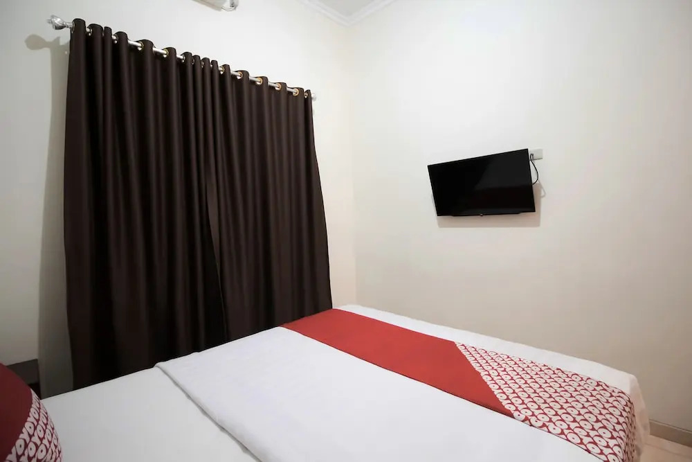 OYO 765 Wisma Andalas Asri Syariah