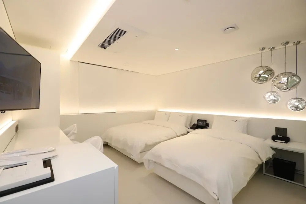 Lesign Hotel