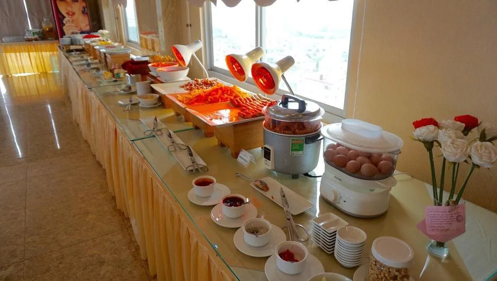 Nhat Linh Hotel & Suites Da Nang