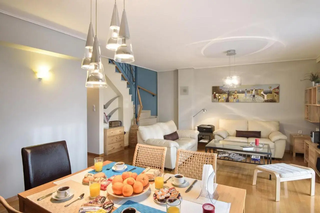 Dimitris Home