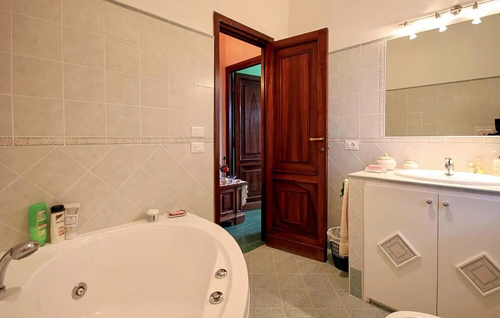 Gorgeous Home In Ardea With Wifi
