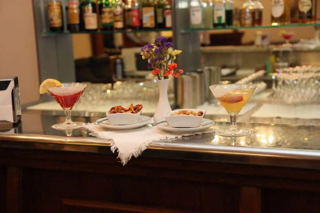 Royal Hotel