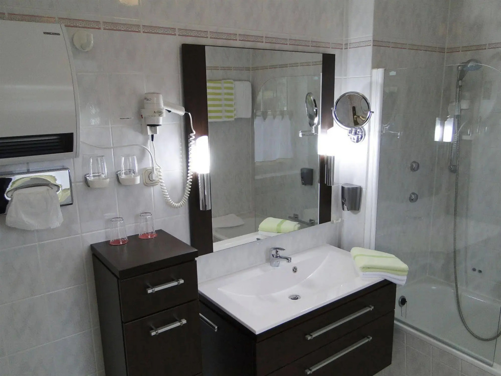 Hotel Rhöner Land Garni - Bed & Breakfast