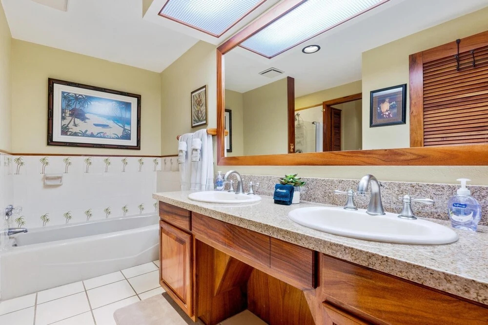 Kahaluu Bay Villas
