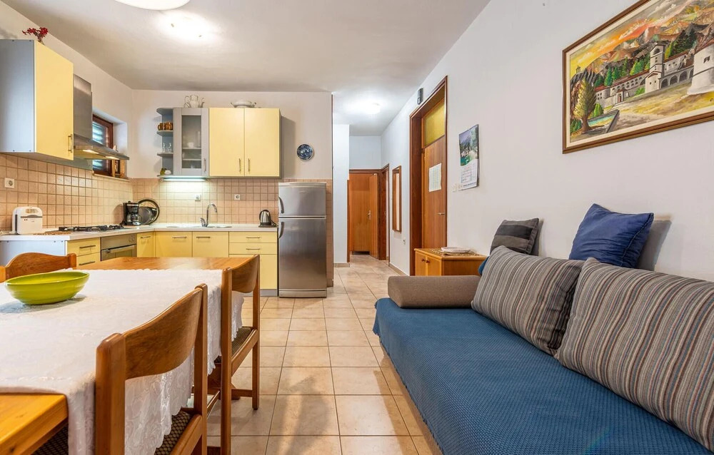 Beautiful Apartment in Zadar With 2 Bedrooms and Wifi