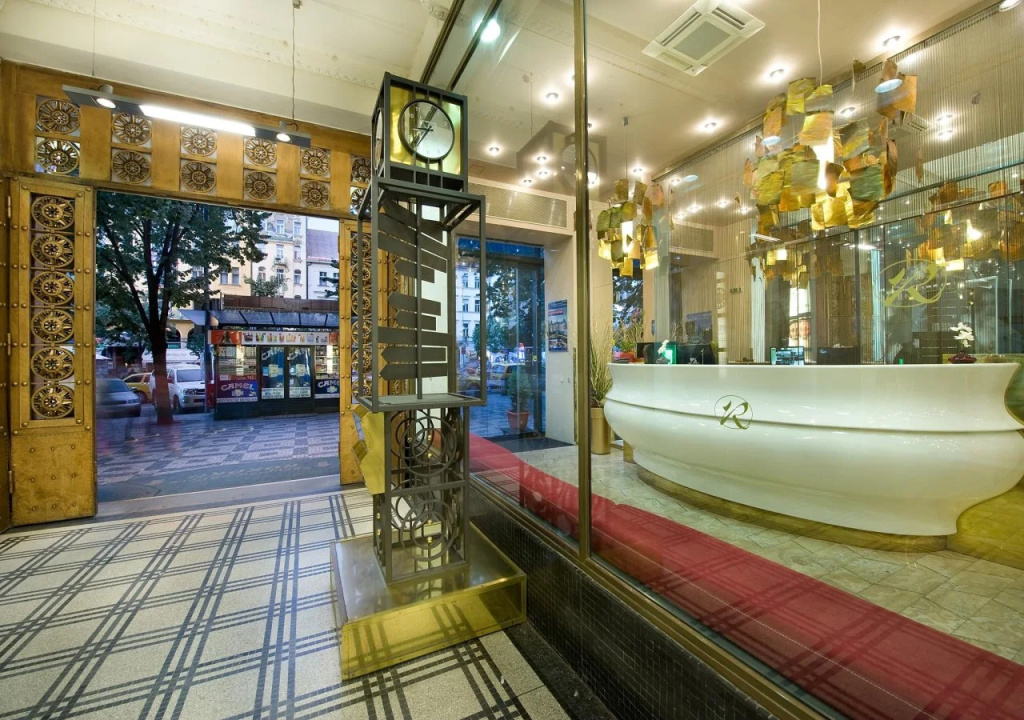 EA Hotel Rokoko