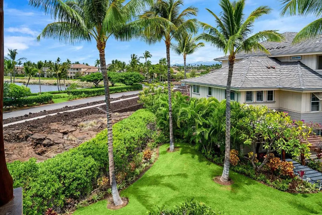Waikoloa Beach S E33 2 Bedroom Condo by RedAwning