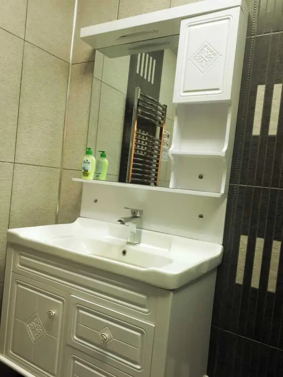 Bakuvi Tourist Apartment B098