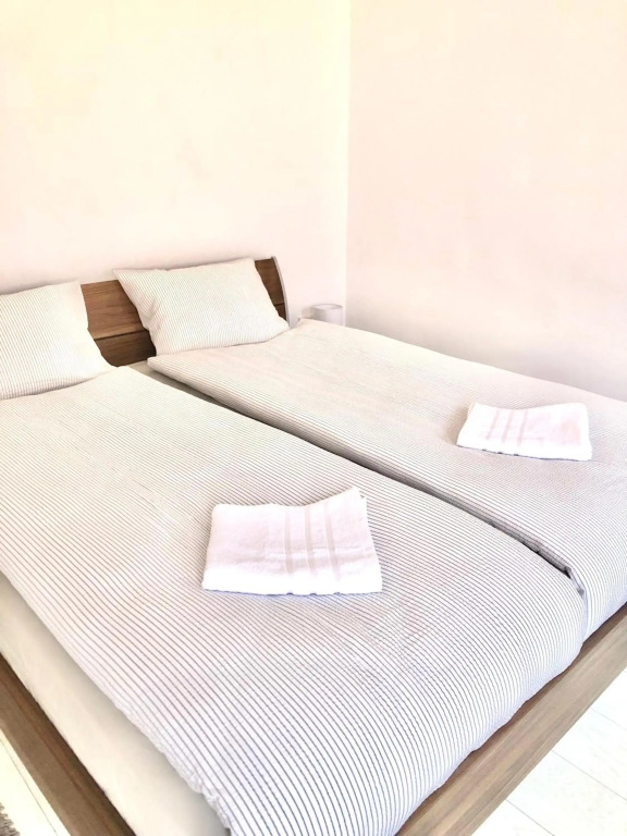 SMART GuestHouse