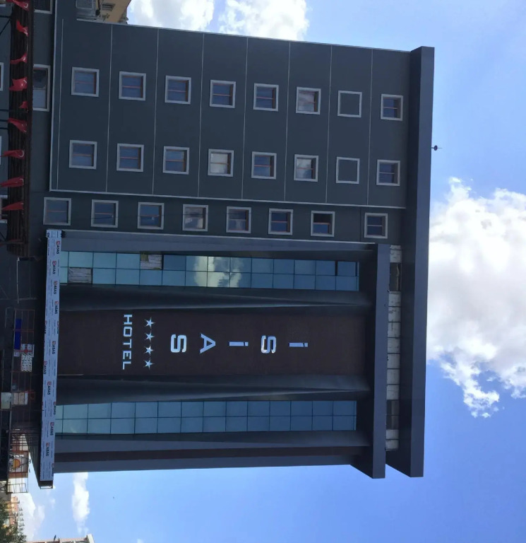 Grand Isias Hotel