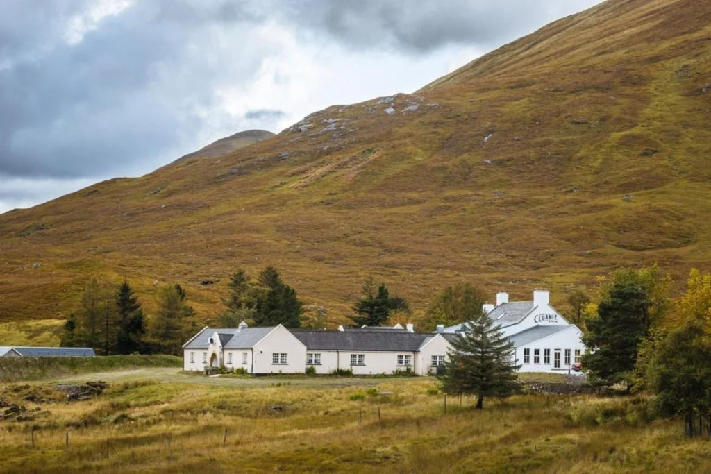 The Cluanie Inn