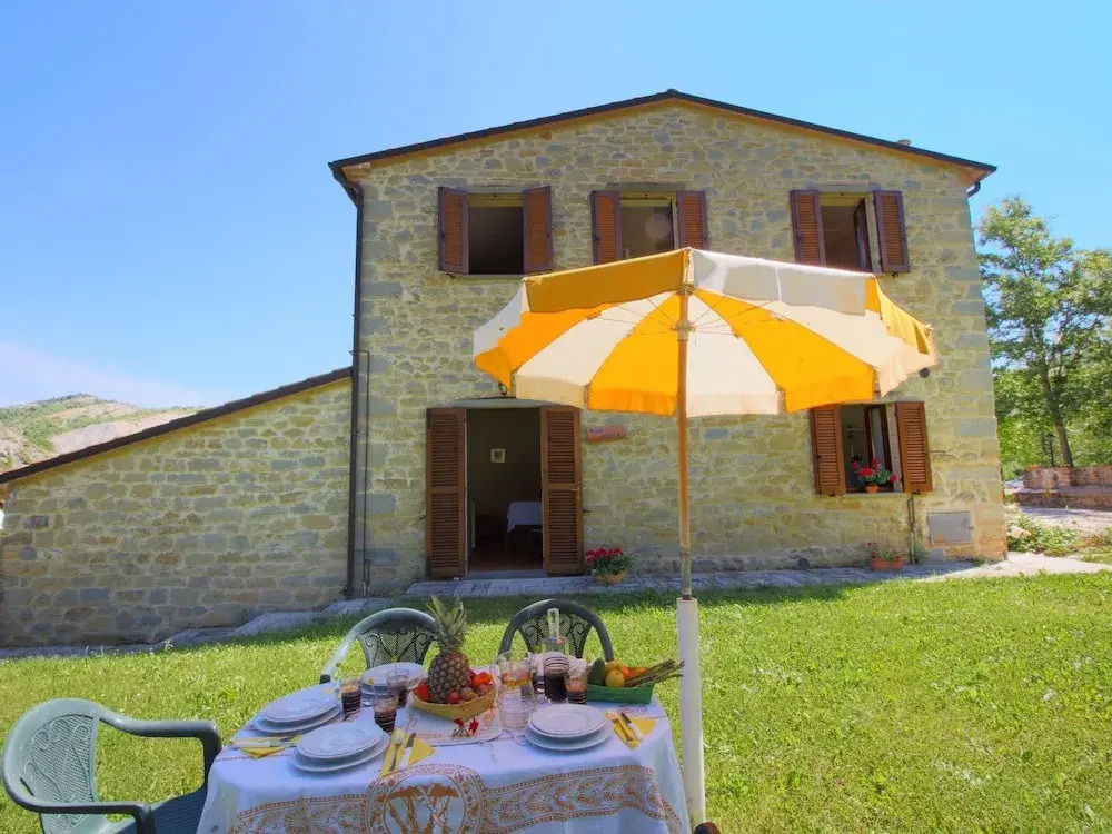 Apartment in Marche With Pool Access