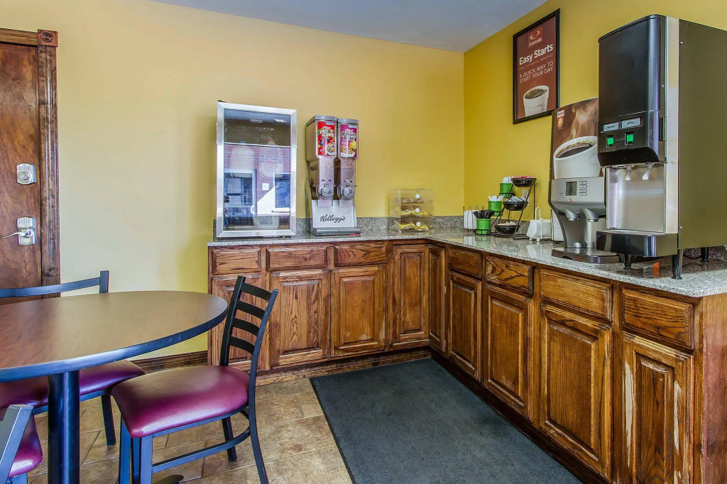 Econo Lodge Purcell