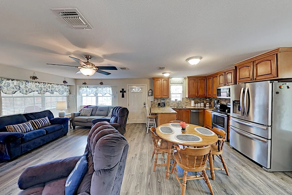 2614bayv 3 Bedroom Home