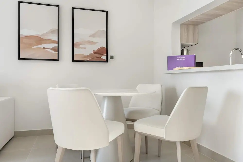 Silkhaus Premier 1BR Yas Golf Collection