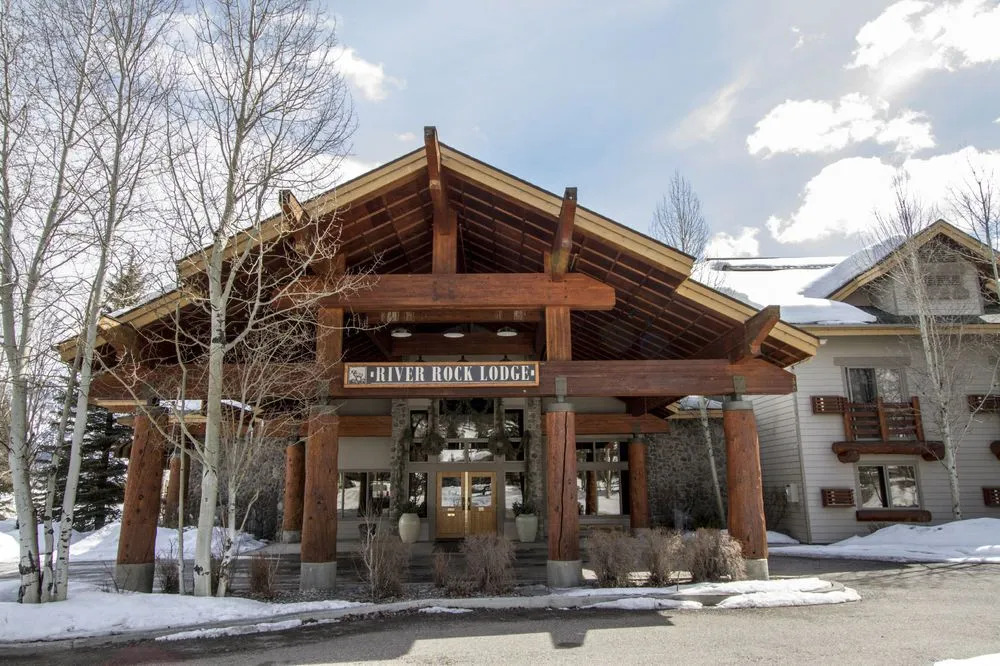 River Rock Lodge