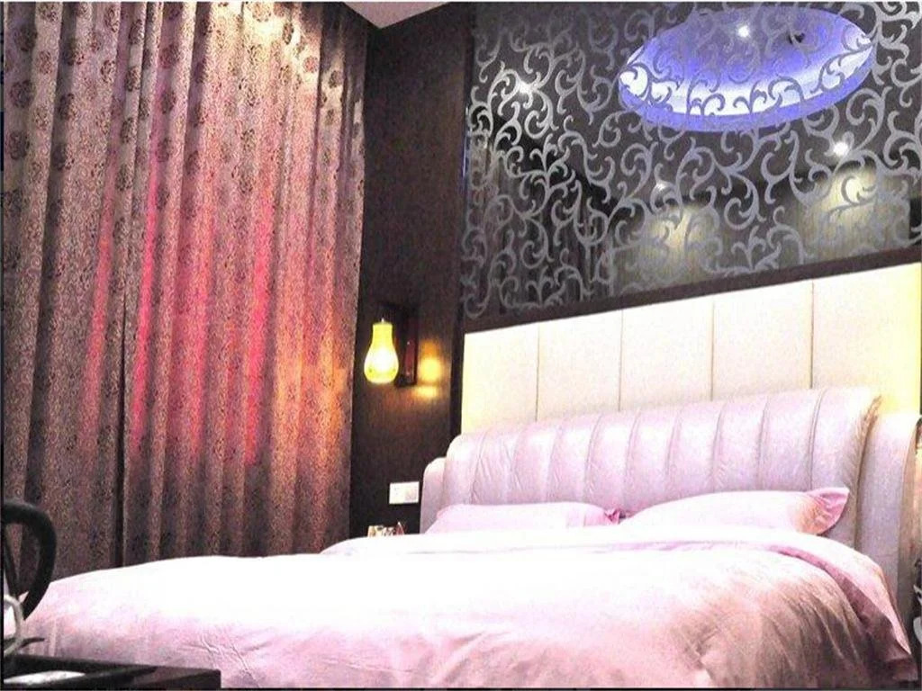 Jingzhou Yunlongshangfang Hotel