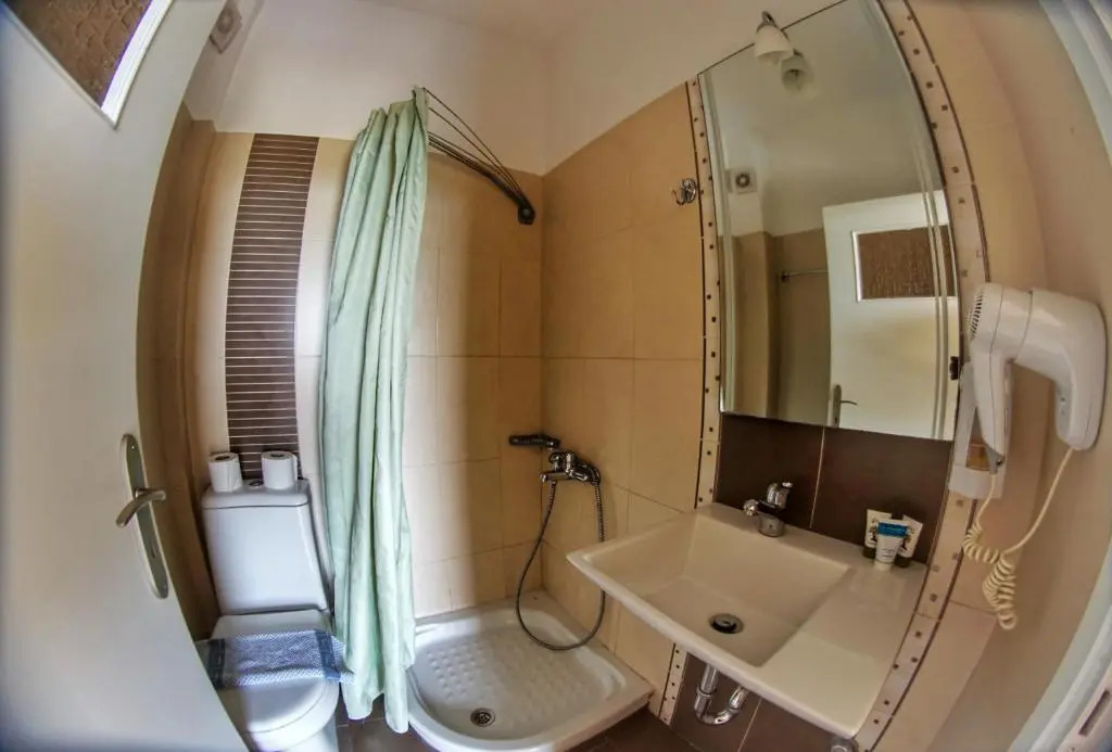 Kokoni Beach Hotel