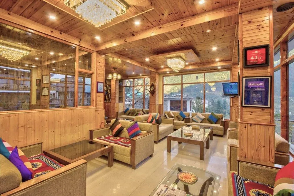 SNOW PEAK RETREAT & COTTAGES - MANALI (Centrally Heated)