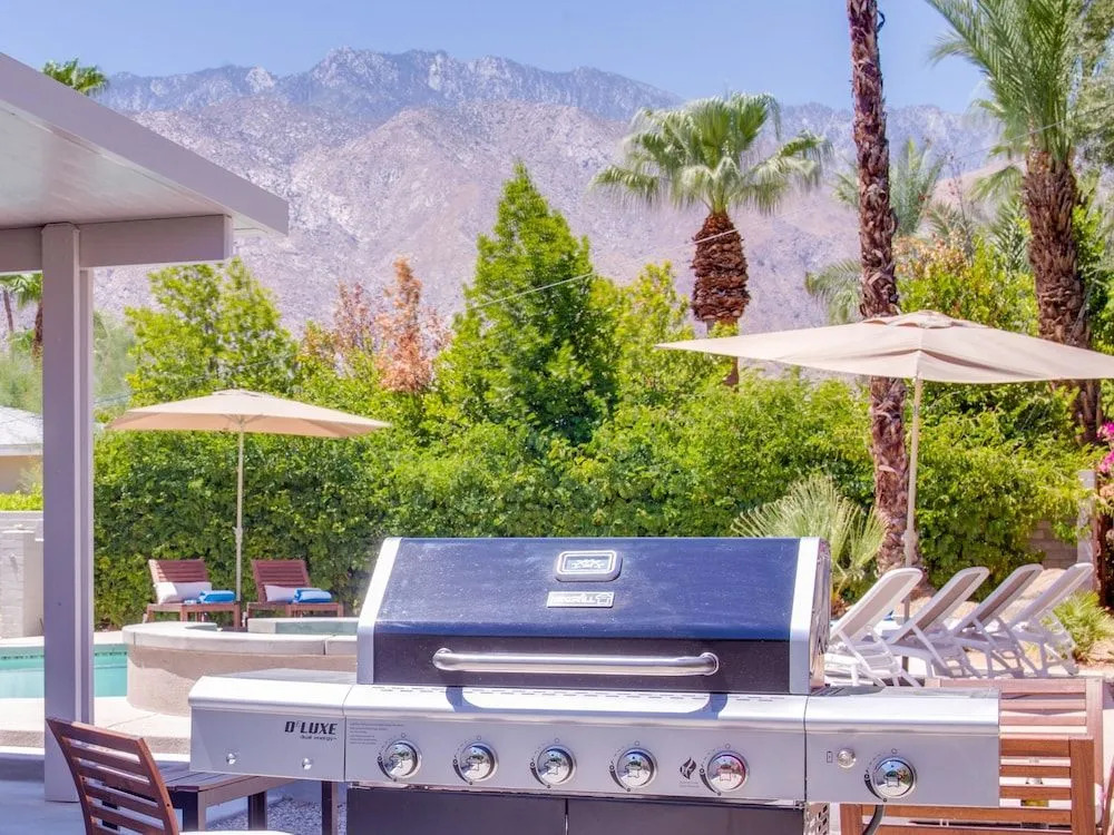 Bon Vivant Palms Holiday home 4