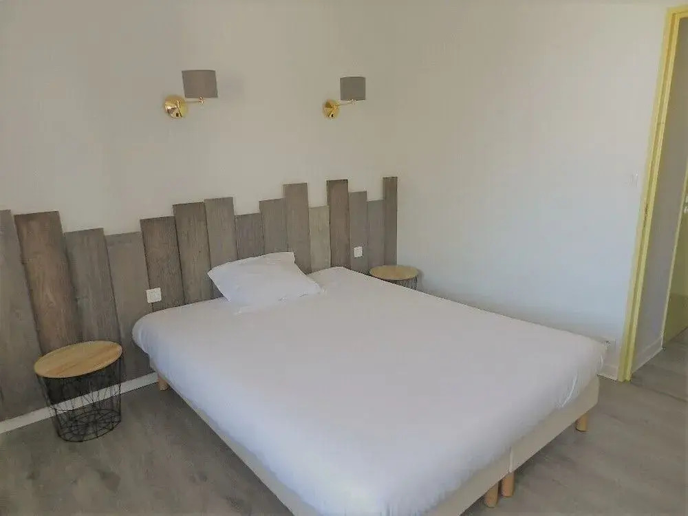 Les Provinciales Hotel & Restaurent