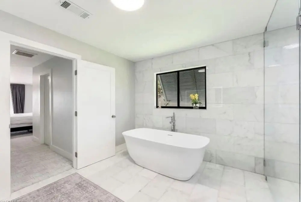 Oceanfront Retreat in Fort Myers - 3 Bedrooms, Private Pool