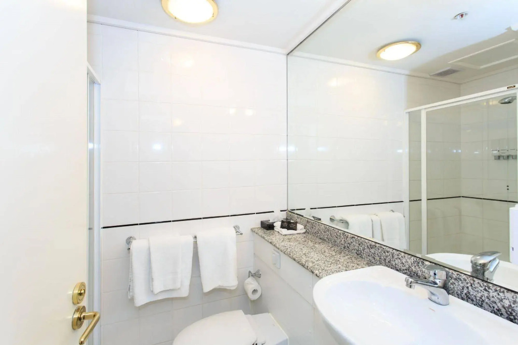 Paramount Serviced Apartments