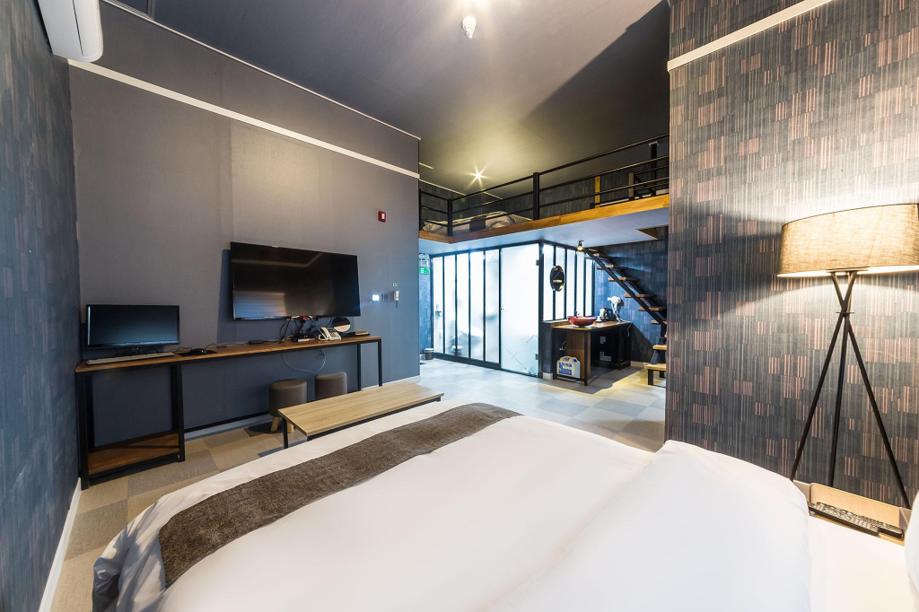Restia Hotel Suwon Station