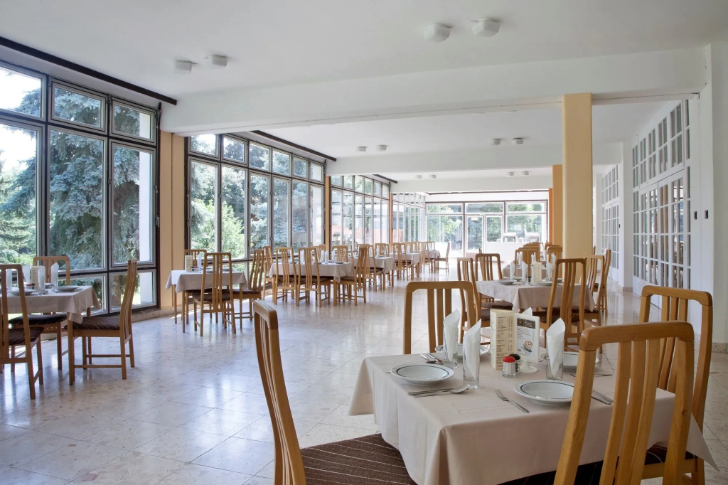Hotel Holiday Csopak