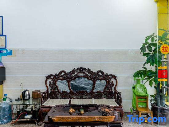 Longnan South China Hotel