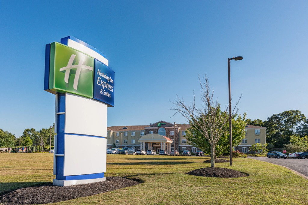 Holiday Inn Express Hotel & Suites Swansea by IHG