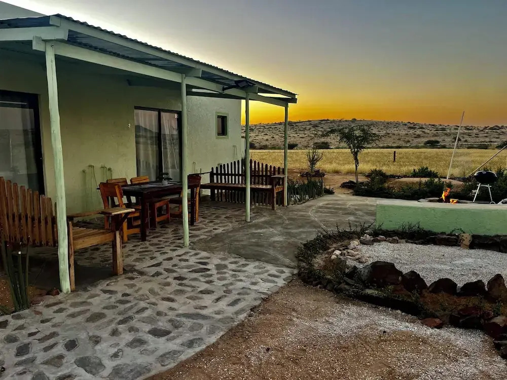 Green Elephant Cottages Uis