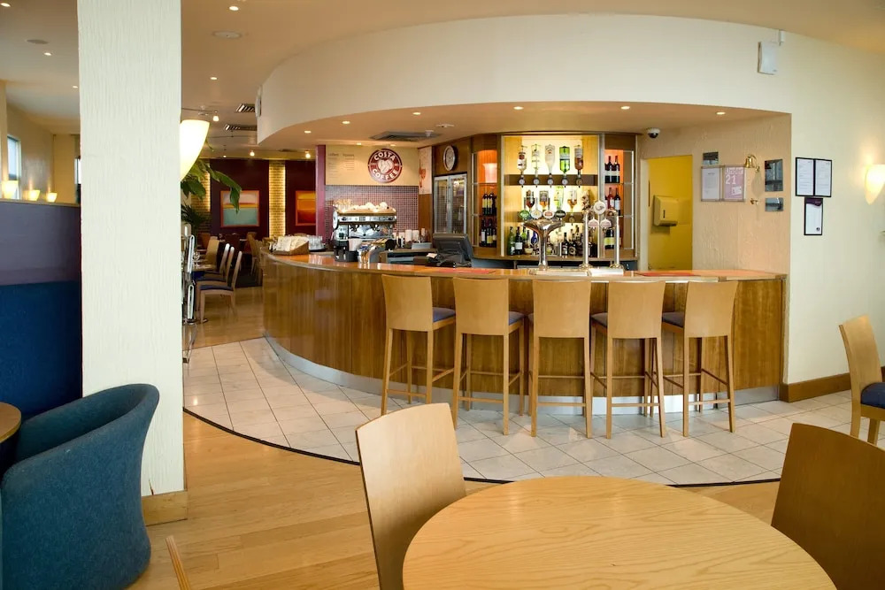 Premier Inn London Wimbledon South