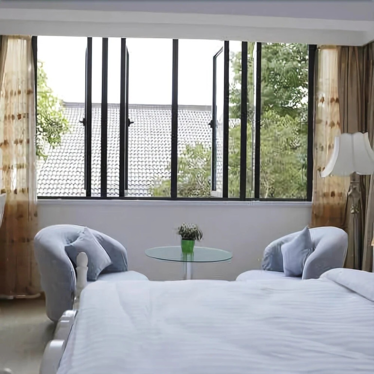 Huafang Xiaoshe Youth Hostel