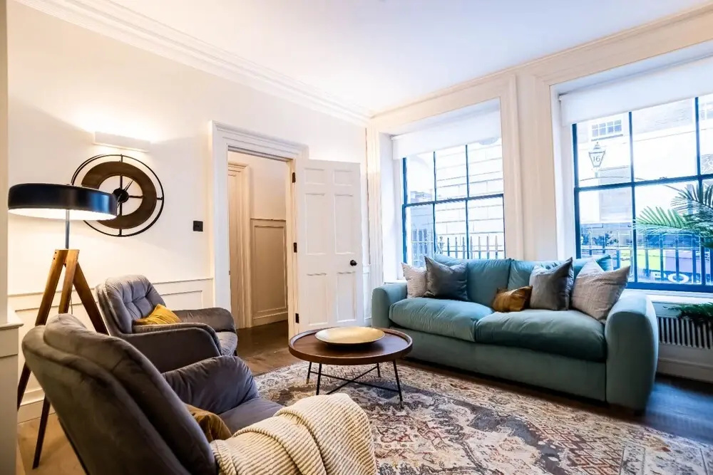 Huge 4BR Home near Liverpool St Station