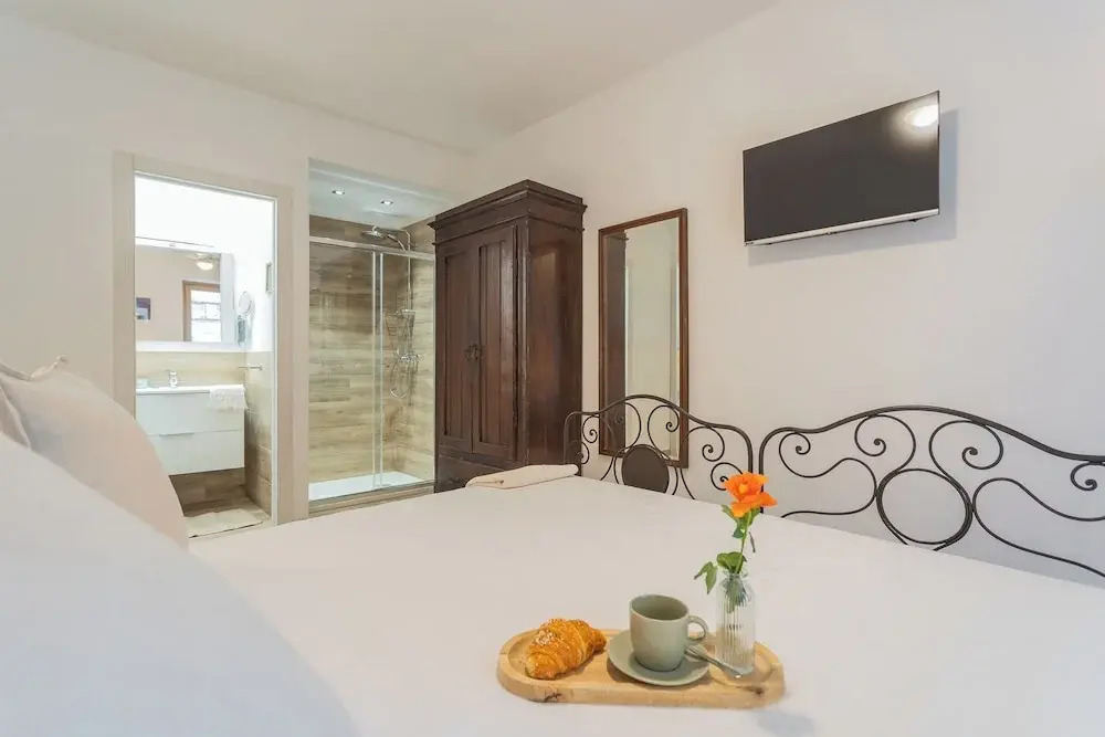 Villetta Abbazia Acqua Dolce - With Stunning Terrace by Rent all Como