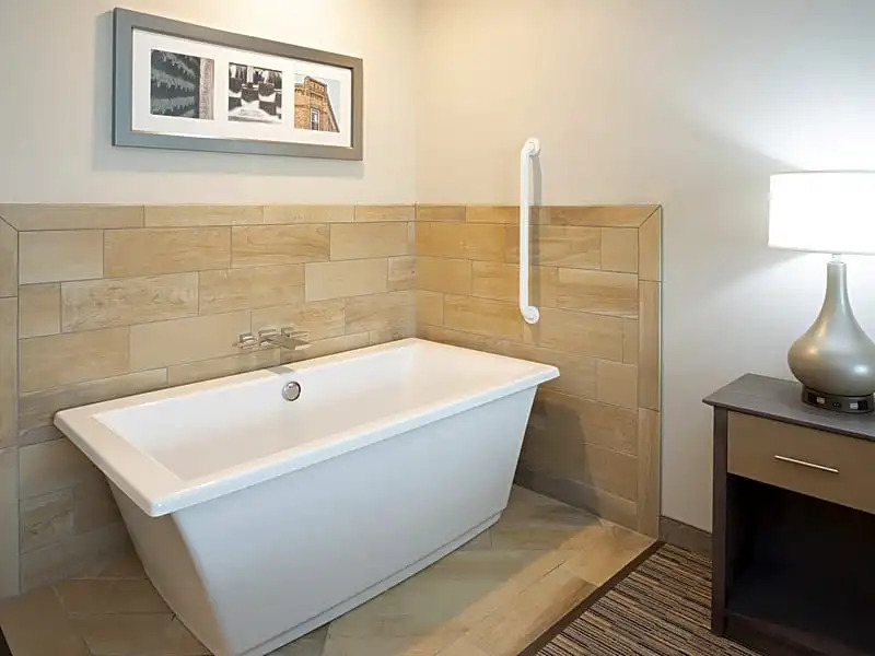 Little Crow Hotel & Conference, Trademark by Wyndham